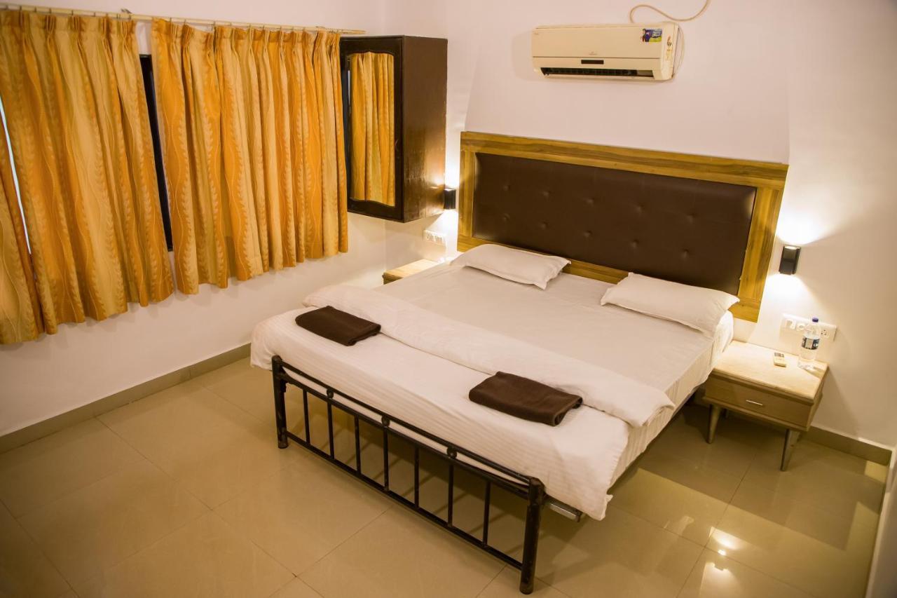 Sanidhya Beach Resort Alībāg Buitenkant foto