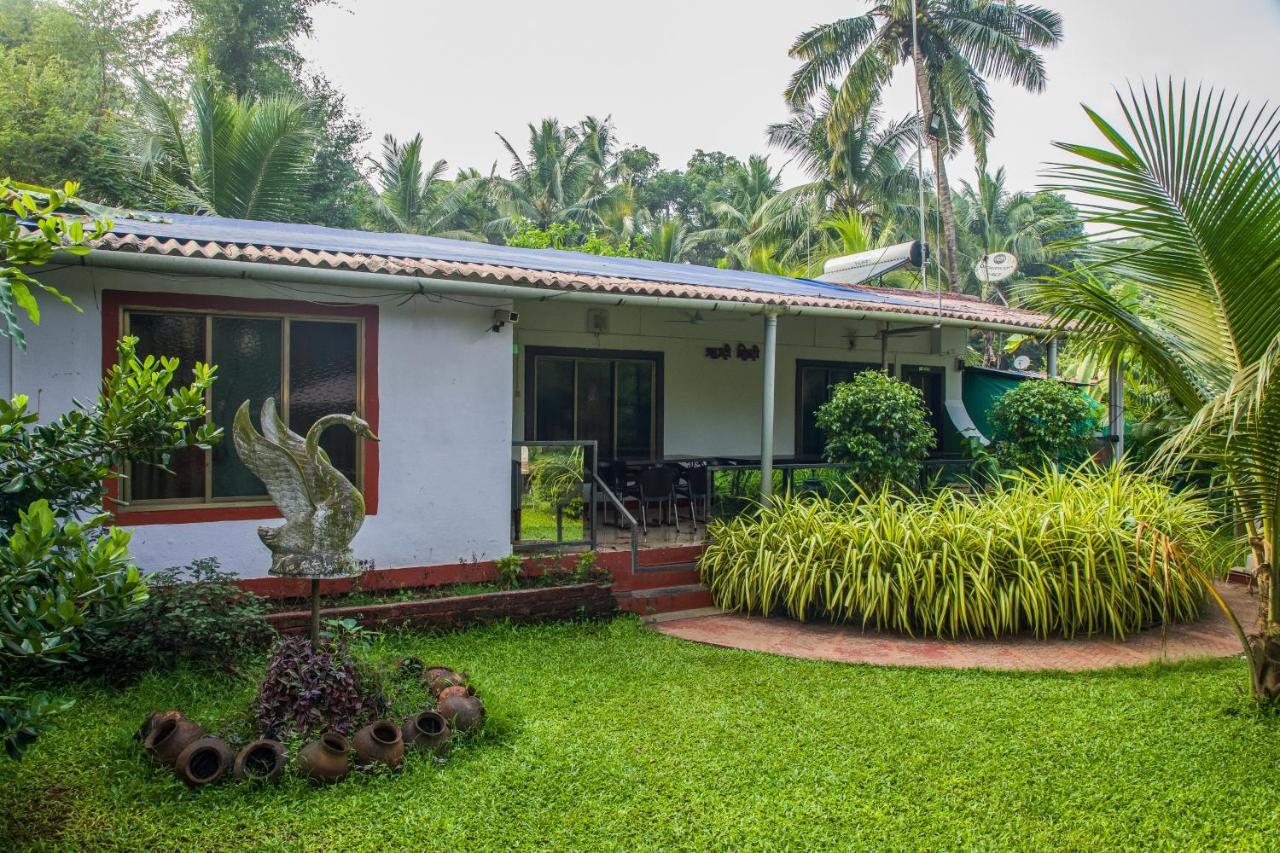 Sanidhya Beach Resort Alībāg Buitenkant foto