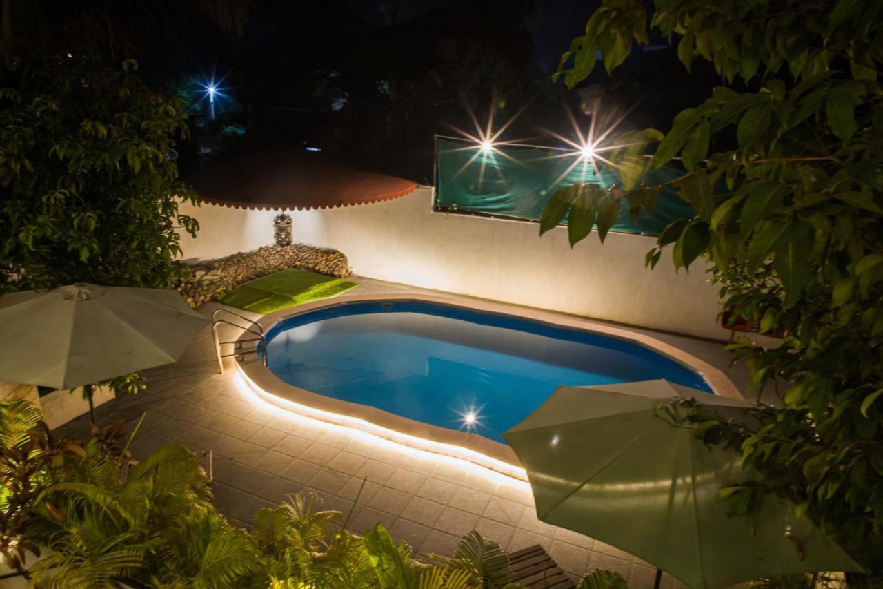 Sanidhya Beach Resort Alībāg Buitenkant foto